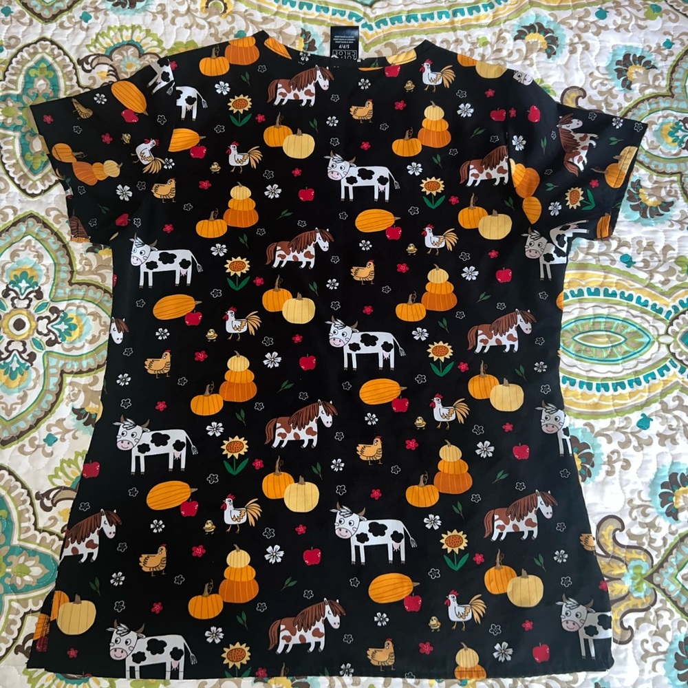 Scrub top - Picture 2 of 3